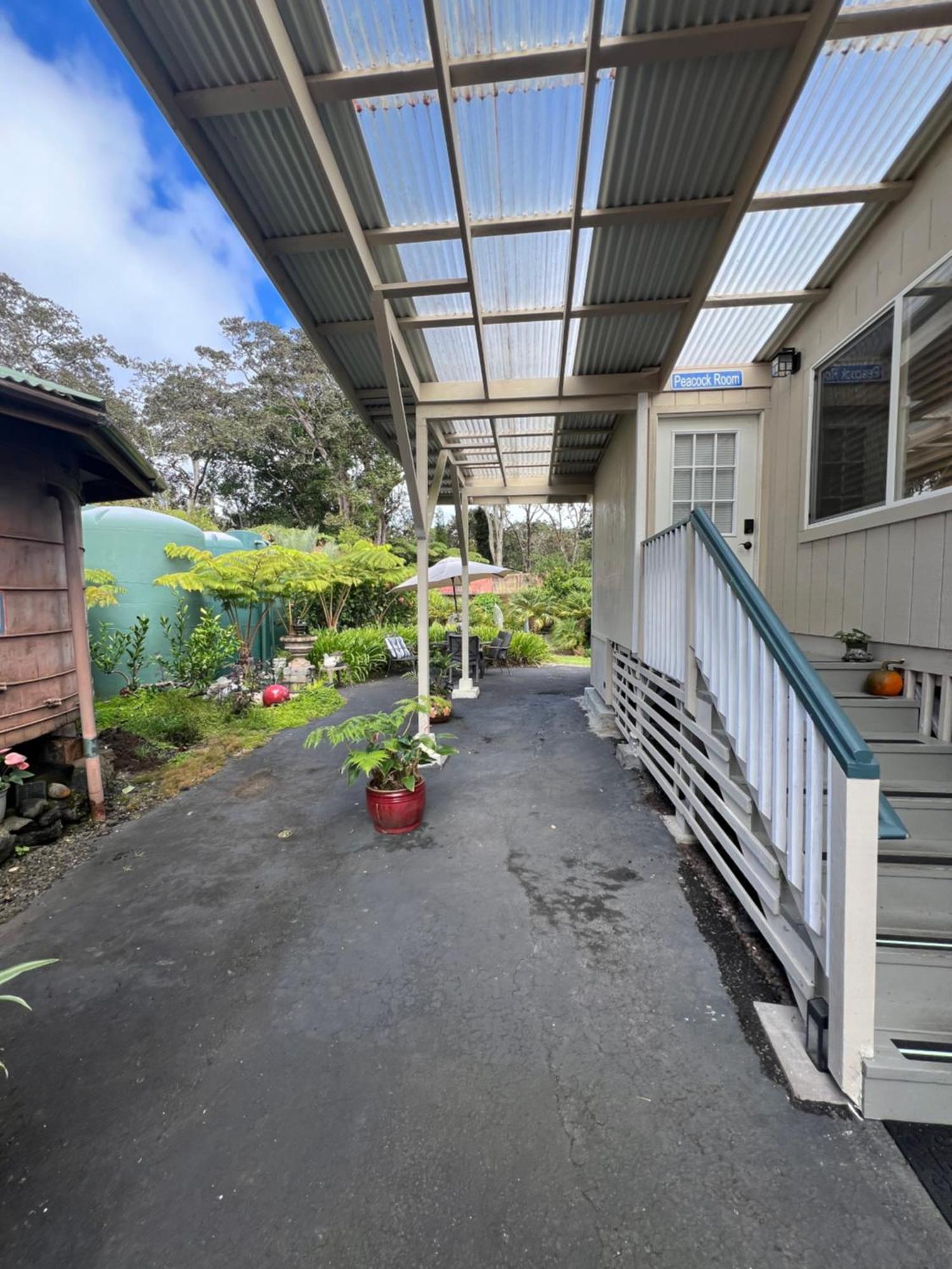 Aloha Junction Bed And Breakfast -Minutes Away From Hawaii Volcanoes National Park المظهر الخارجي الصورة